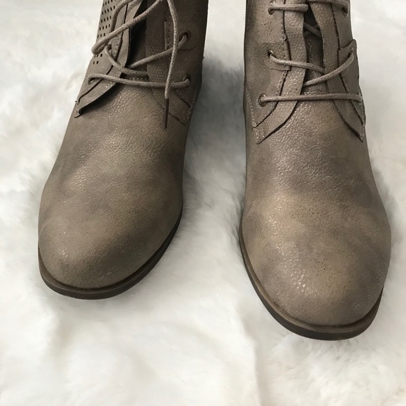 Forever 9 faux brown shimmer bottie ankle boot - Picture 6 of 8